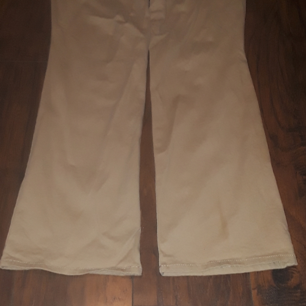 Faded Glory khaki boot-cut pants - Picture 5 of 6